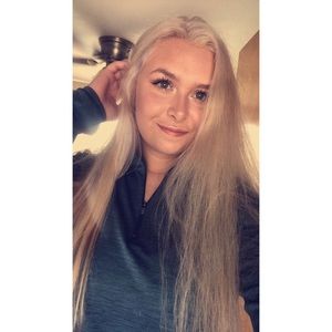 Meet your Posher, Deanna